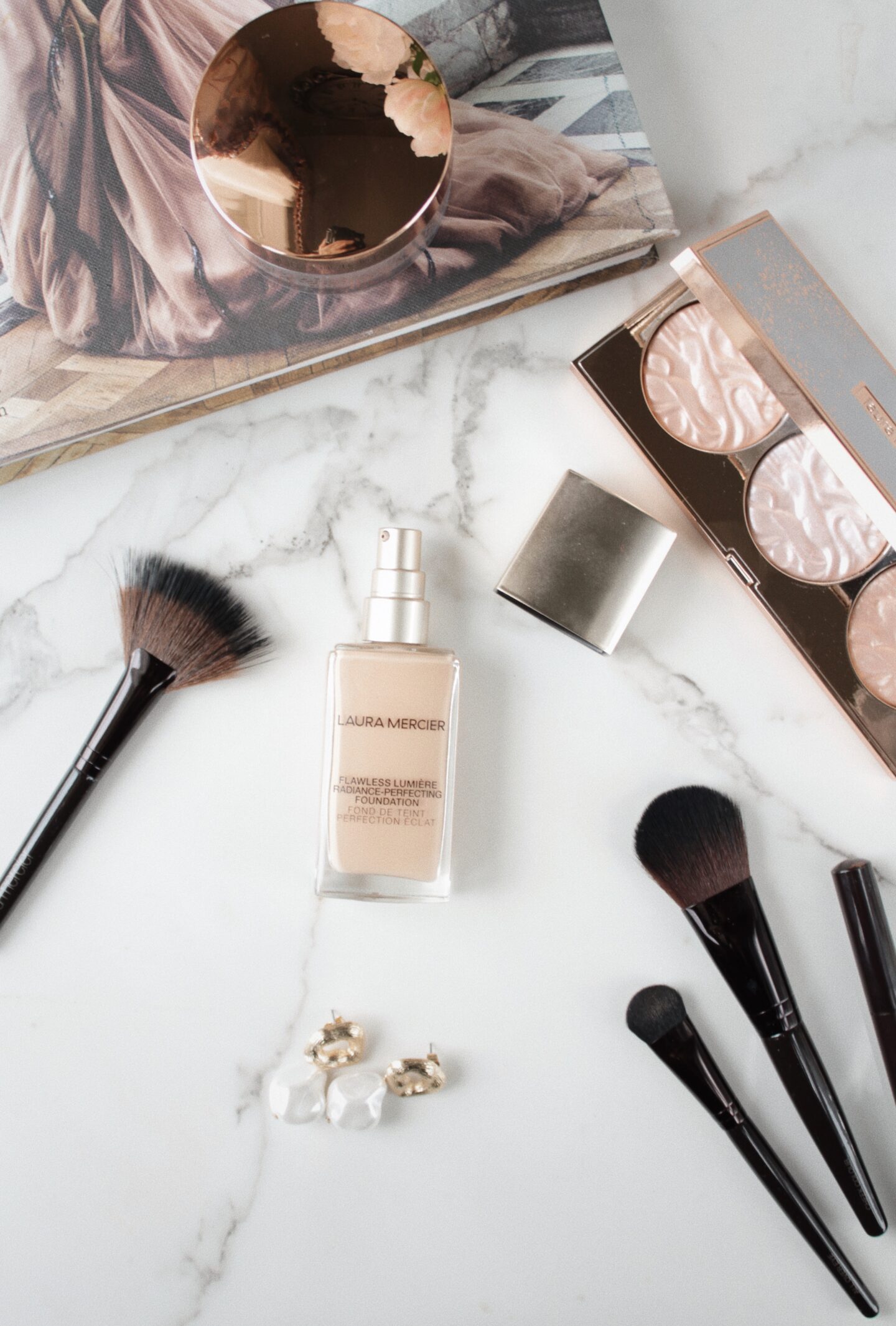 Laura Mercier | Flawless Lumière Radiance-Perfecting Foundation