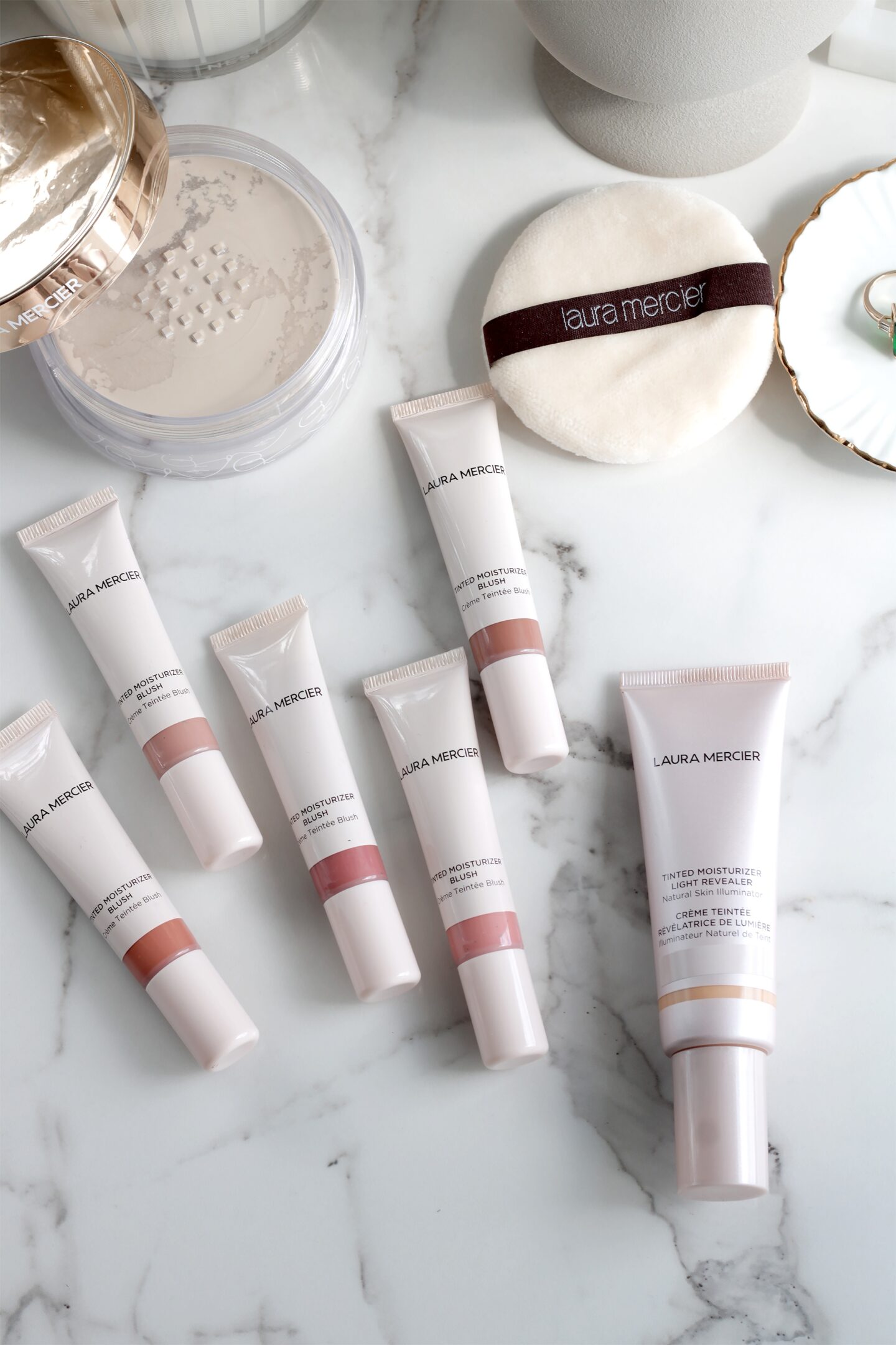 Natural Glowing Makeup for Summer with Laura Mercier Newness