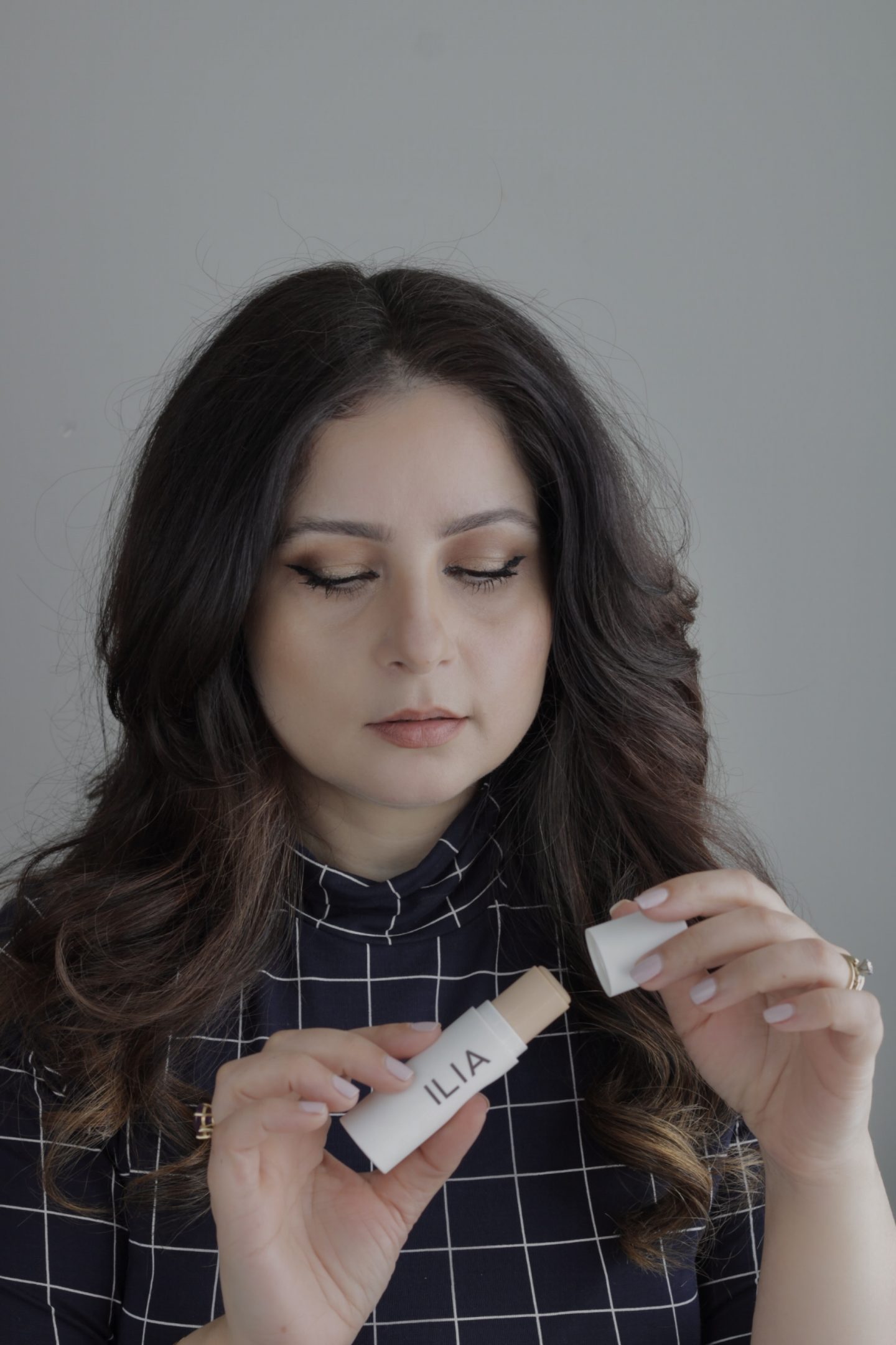 Ilia Beauty Skin Rewind Blurring Foundation and Concealer Complexion Stick Review